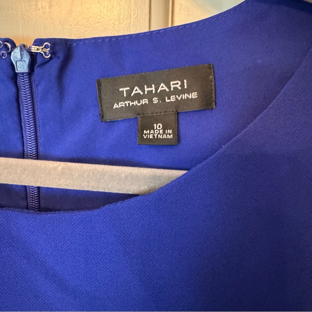 Tahari Royal Blue Faux Wrap Sheath Dress Size 10 Sleeveless - Picture 3 of 4